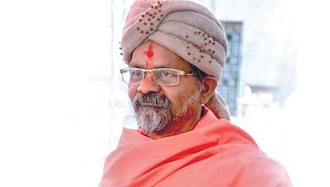 महंत शांतिगिरींच्या उमेदवारीने नाशिकच्या आखाड्यात रंगत