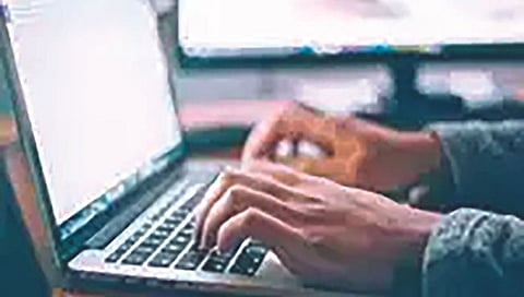 दहावीत 93.5 टक्के गुण पाहून भारावलेला विद्यार्थी झाला बेशुद्ध!