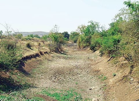 जलसंकटाच्या झळा ! कुणी पाणी देता का पाणी..! आंबेगावच्या जनतेचा टाहो