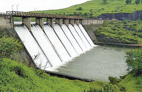 दुष्काळी झळा ! कळमोडीचे पाणी मिळणार कधी? चारा-पाण्याचा प्रश्न गंभीर