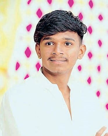 दुर्दैवी : अपघातात तरुणाचा मृत्यू ,दोघे जखमी