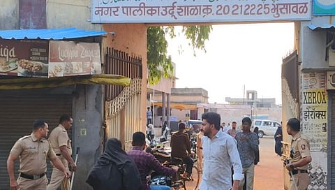 जळगाव जिल्ह्यात चौथ्या टप्प्यासाठी मतदानास उत्साहात प्रारंभ