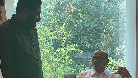 Kiran Sanap meets Sharad Pawar | मोदींच्या सभेत घोषणाबाजी करणाऱ्या तरुणाने घेतली शरद पवारांची भेट