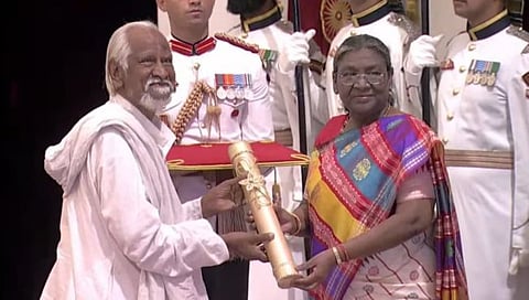 पापळकर यांच्यासह राज्यातील सहा मान्यवरांना राष्ट्रपतींच्या हस्ते ‘पद्मश्री’