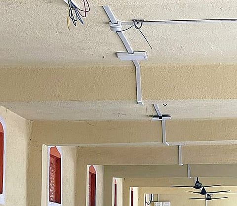 स्मशानभूमीतील पंख्यांची चोरी : शेवाळेवाडी येथील प्रकार