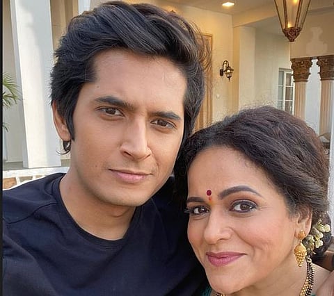 शाल्व किंजवडेकर-मीरा वेलणकर