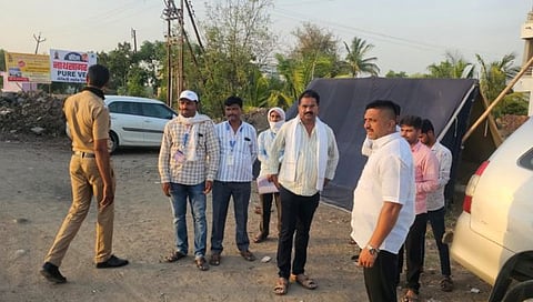 बीड : गेवराई पोलिसांनी खामगाव चेक पोस्टवर पकडले एक कोटी रुपये