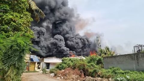 डोंबिवलीच्या रसायन कारखान्यात स्फोट ११ कामगारांचा होरपळून मृत्यू, ६० जखमी