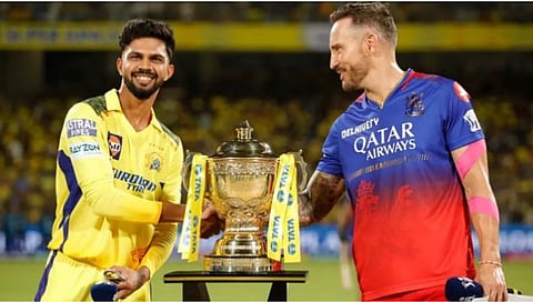 RCB vs CSK : बंगळुरूविरूद्धच्या सामन्यात चेन्नई नाणेफेक जिंकली; प्रथम क्षेत्ररक्षणाचा निर्णय