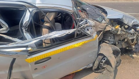 छत्रपती संभाजीनगर : कन्नड येथे अंबाडी प्रकल्पाजवळ कार-ट्रॅक्टरचा अपघात; एक महिला ठार