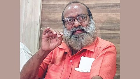 कोल्हापूर : ढसाढसा रडत जयकुमार शिंदे यांचा राजकीय संन्यास