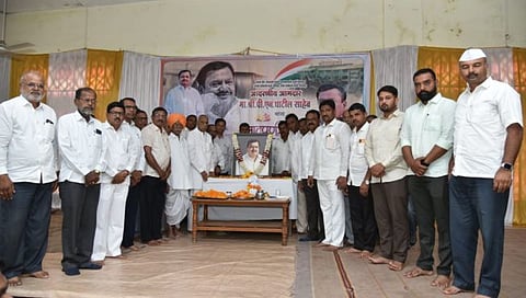 शाहूनगर परिते येथे आमदार पी. एन. पाटील सडोलीकर यांच्या अस्थिकलशाचे पूजन करण्यात आले.