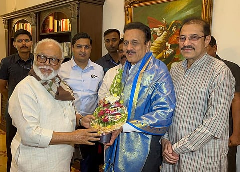 Girish Mahajan met Bhujbal