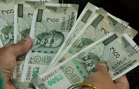 Loksabha election | बारामती शहर, तालुक्यात पैशांचा पाऊस! दुष्काळात अनेकांना लक्ष्मीचा आधार