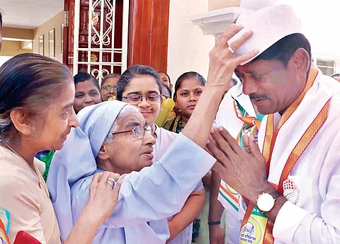 शैक्षणिक कर्जमाफीची गॅरंटी पालकांसाठी दिलासाजनक : रवींद्र धंगेकर यांचे प्रतिपादन