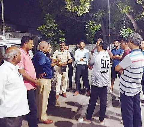 Pune : बिबट्याच्या पाऊलखुणांची पाहणी!