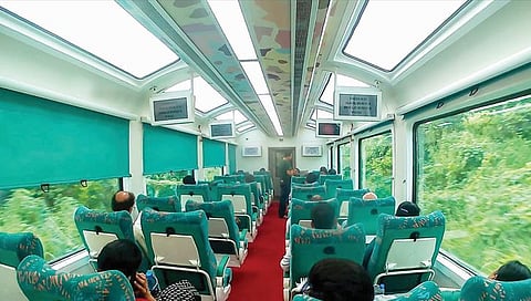 ’व्हिस्टाडोम’ प्रवासात डेक्कन एक्स्प्रेस आघाडीवर..! रेल्वे प्रवाशांची वाढतेय पसंती