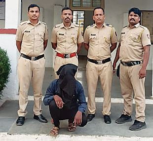 अल्पवयीन मुलीचे अपहरण करणार्यास अटक : खामगाव टेकमधील मुलीची सुटका