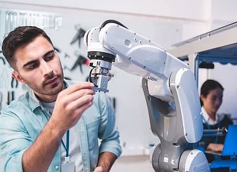 रोबोटिक्स अभियंत्यांची आरोग्य क्षेत्रात वाढणार डिमांड!