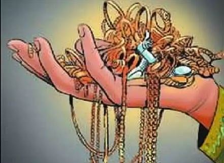 बारामती बसस्थानकावरून महिलेचे दीड लाखाचे दागिने लंपास..