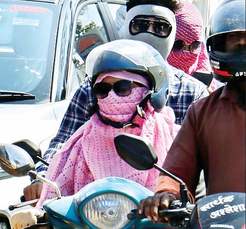 पुणेकर उन्हाने हैराण! पार्क, मगरपट्टा, लवळे, लोहगावचा पारा 42 अंशांवर