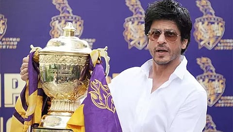 Shahrukh Khan : शाहरुख खानची प्रकृती बिघडली, अहमदाबादच्या रुग्णालयात ॲडमिट