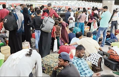 पुणे-नागपूर विशेष रेल्वेला ‘लेट मार्क’; पुणे स्थानकावर प्रवासी ताटकळले