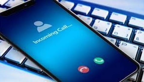 आता अनोळखी कॉलरचे नावही दिसणार