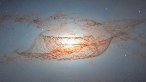 गालिचासारखी दिसणारी आकाशगंगा