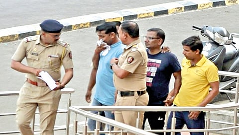 कोल्हापुरात गर्भलिंग निदान करणारे चौघे गजाआड, दोघे फरार