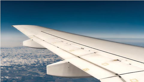 विमानाच्या इंजिनवर कशासाठी असतो छोटा पंखा?