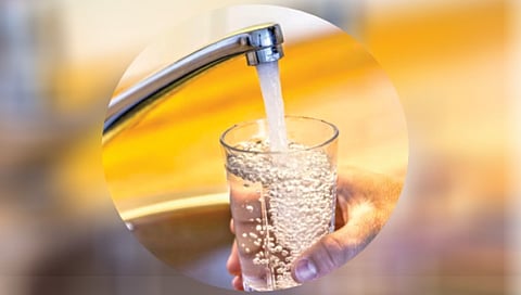 कडक उन्हातून आल्यानंतर लगेच पाणी पिणे धोकादायक