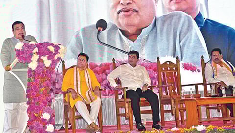 शिरोली-पंचगंगा पिलर पुलासाठी नवे डिझाईन : नितीन गडकरी