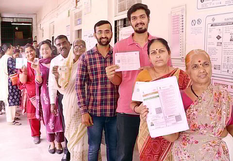 Loksabha election | पुणेकरांच्या मताचा वाढीव टक्का, कुणाच्या पारड्यात जाणार?