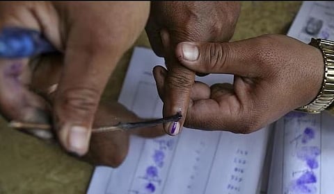 आता स्थानिक स्वराज्य संस्थांच्या निवडणुकांकडे लक्ष; बारामतीत जोरदार चुरस