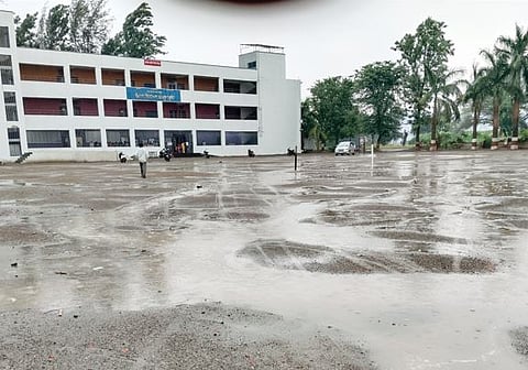 गारपीट, वार्याचा मतदानाला फटका; आणे-माळशे मतदारांची पांगापांग