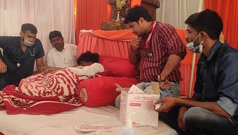 मराठा आंदोलनाचे नेते मनोज जरांगे यांची आज (दि.११) प्रकृती खालावली आहे.