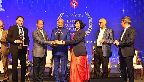 जळगाव : निर्यातीत सर्वोत्कृष्ट कामगिरीबद्दल जैन इरिगेशनला प्लेक्स कौन्सिलची सहा पारितोषिके