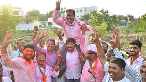 दिंडोरी वार्तापत्र : एकीचे बळ; भगरेंना फळ!