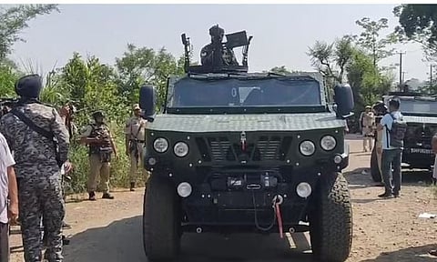 जम्मू-काश्मीरमधील कठुआच्या हिरानगर भागात झालेल्या चकमकीत ठार झालेल्या आणखी एका दहशतवाद्याचा मृतदेह सापडला आहे.