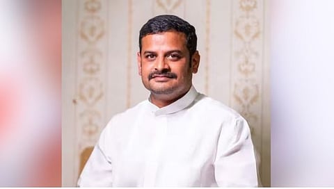 Akola Lok Sabha : भाजपाने अकोला लोकसभेचा गड राखला! अनुप धोत्रे विजयी