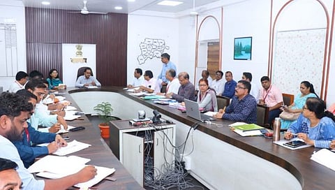 जळगाव : जिल्ह्यातील पिण्याच्या पाण्याचे नमुने तपासण्याचे जिल्हाधिकाऱ्यांनी दिले आदेश