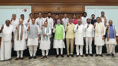 NDA ने नरेंद्र मोदींना सलग तिसऱ्यांदा नेता म्हणून निवडले, 10 अतिरिक्त खासदारांचाही मिळाला पाठिंबा