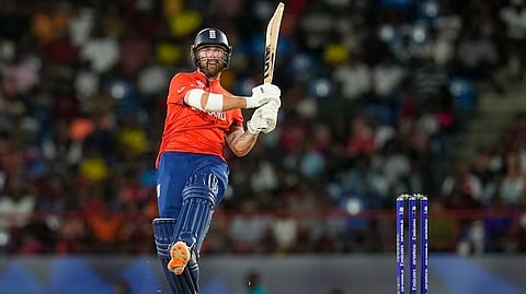 T20 World Cup : 4,6,4,6,6,4.. इंग्लंडच्या सॉल्टने उडवला विंडीजच्या शेफर्डचा धुव्वा!