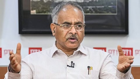 शालेय पाठ्यपुस्तकांत दंगलीबद्दल का शिकवायचे? NCERT प्रमुखांचा सवाल