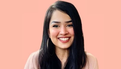 मुंबईत आयएएस अधिकाऱ्याच्या मुलीने इमारतीवरून उडी मारून जीवन संपविले