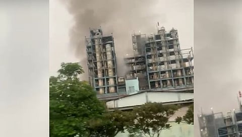 महाड औद्योगिक वसाहतीतील प्रिव्ही कंपनीला भीषण आग