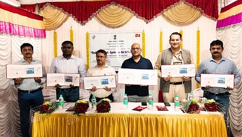 'सिंधुदुर्ग किल्ला' विशेष टपाल पाकिटचे अनावरण