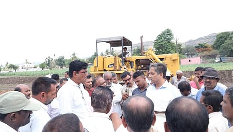 कोल्हापूर : नागपूर-रत्नागिरी महामार्गावर शेतकऱ्यांचे आंदोलन