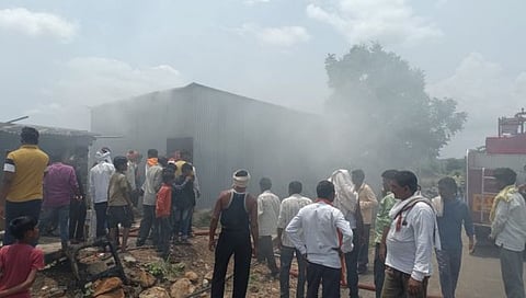 हिंगोली : शिंदेवाडी येथे घराला आग; संसारोपयोगी साहित्य जळून खाक